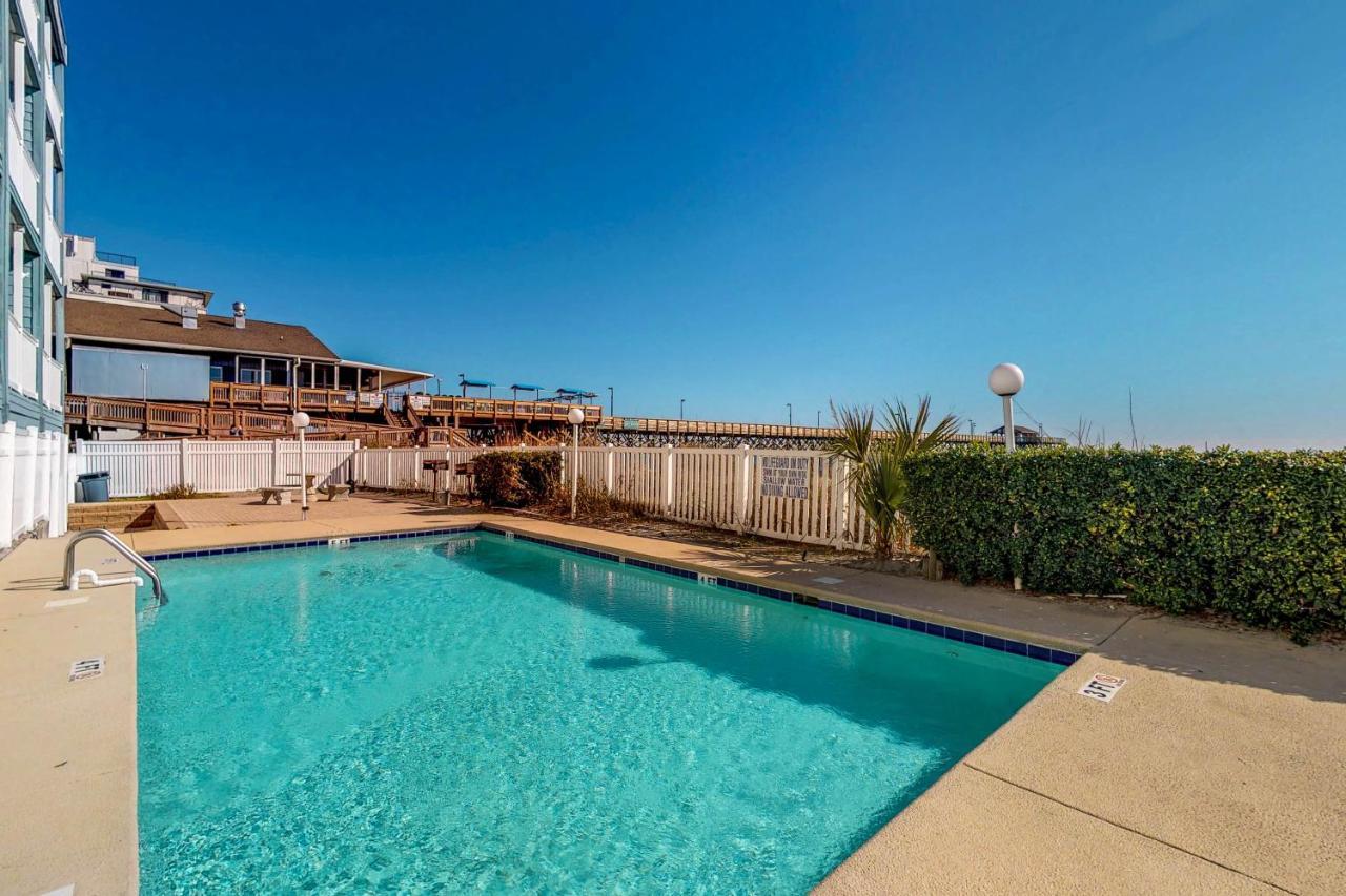 Beachfront Blessing Myrtle Beach Exterior photo
